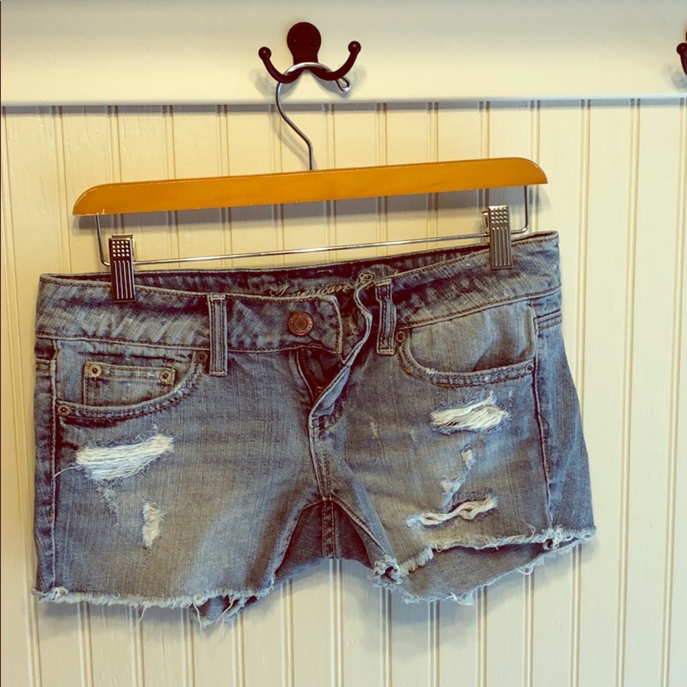 American Eagle distressed shorts